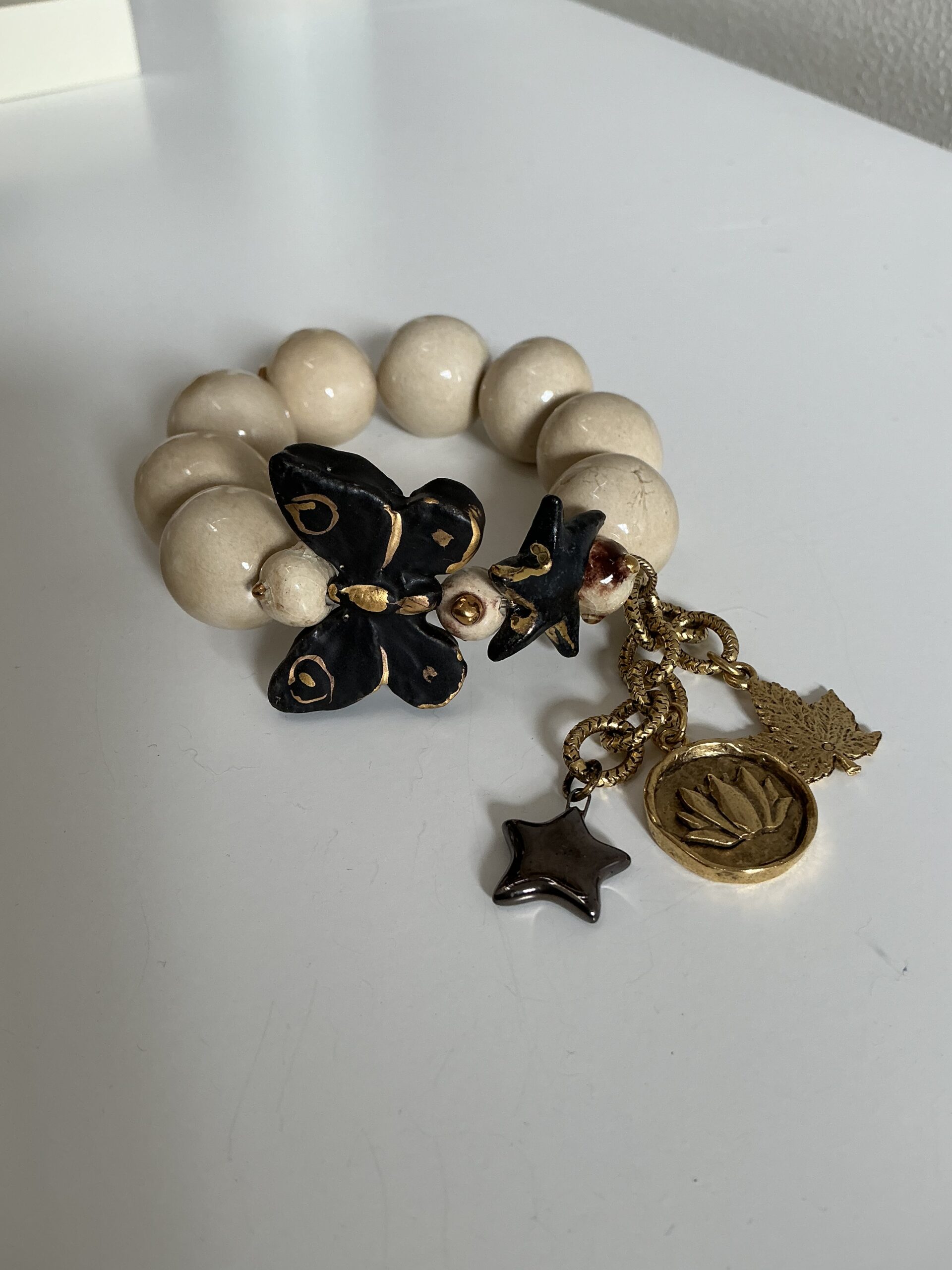 Bracelet “Secouant la poudre de tes ailes “ – Image 4