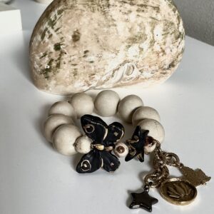 Bracelet “Secouant la poudre de tes ailes “